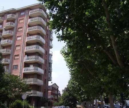 Panoramic - Free Parking Zone